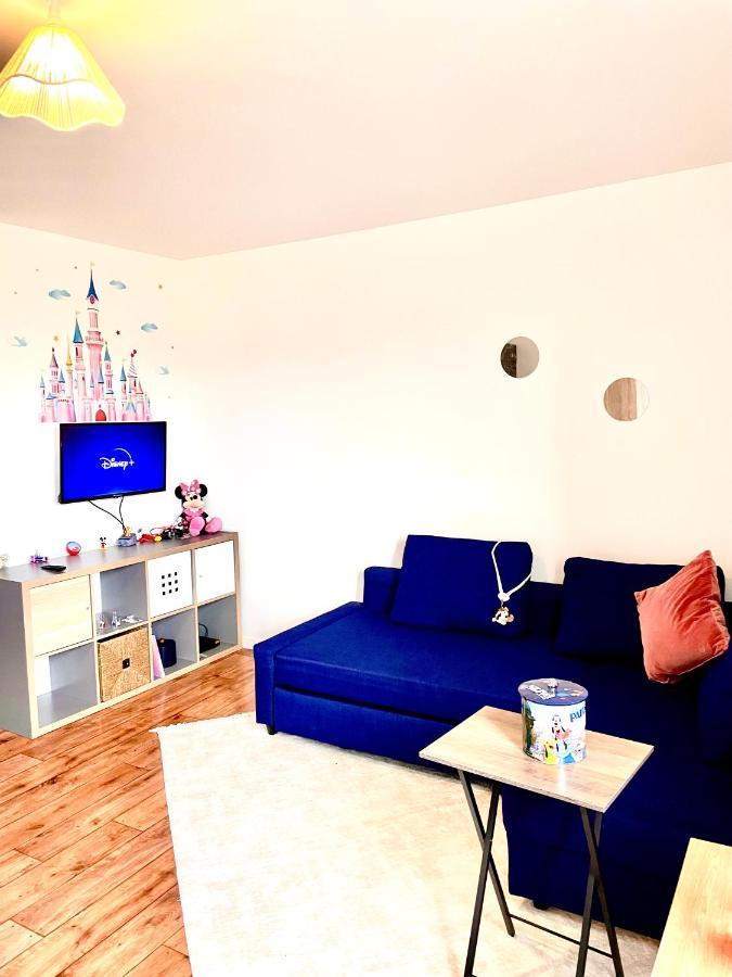 Apartamento 5 Min From Disneyland Cozy Retreat Montévrain Exterior foto